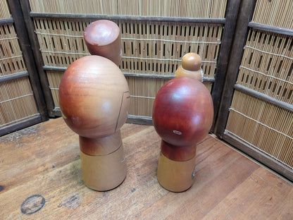 Japanese Vintage Kokeshi Doll Set Hand-Painted Couple Auction Japan