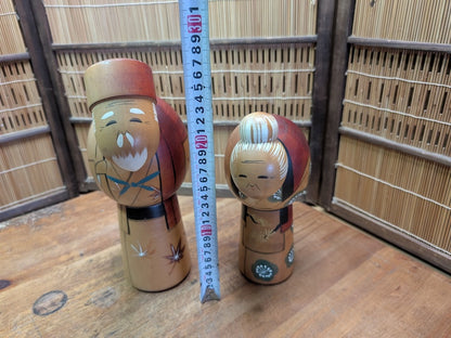 Japanese Vintage Kokeshi Doll Set Hand-Painted Couple Auction Japan