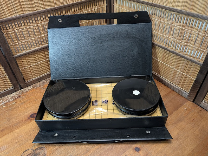 Vintage Japanese Magnetic Go Game Set Travel Board Game Complete Japan