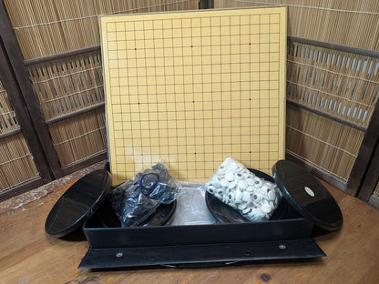 Vintage Japanese Magnetic Go Game Set Travel Board Game Complete Japan