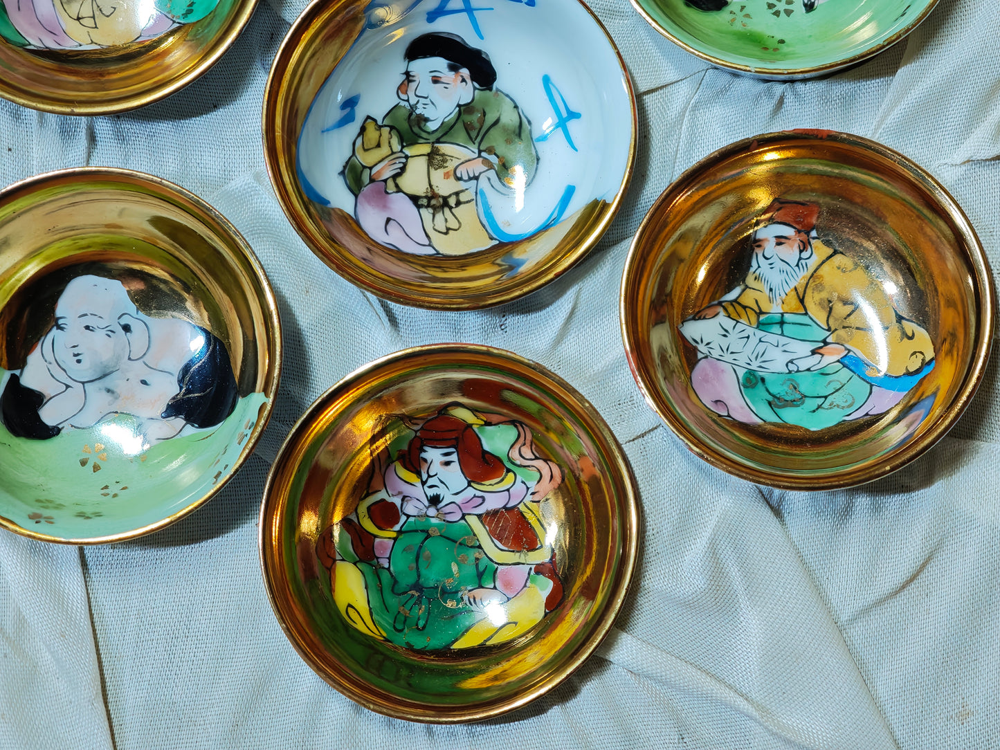 Rare Kutani Sakazuki Sake Cup Set Seven Lucky Gods Gold Japan Box
