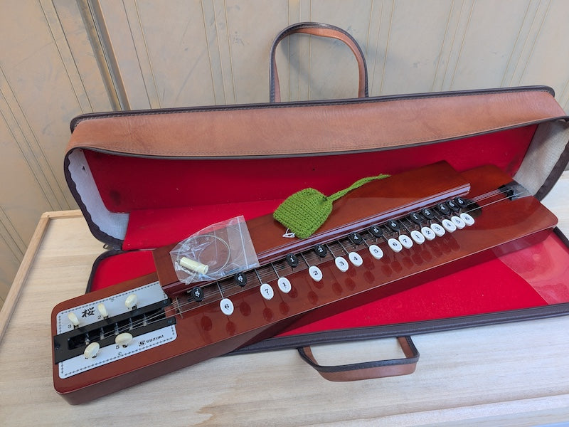 Japanese Vintage Taishō Koto – Suzuki 5050.817 – With Original Case – Made in Japan