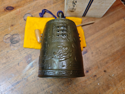 Large Japanese Bronze Buddhist Temple Bell Bonsho Ryuzu Antique