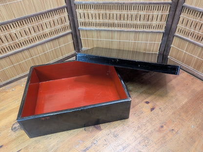 Japanese Antique Lacquer Box Artist Signed Urushi Japan Auction