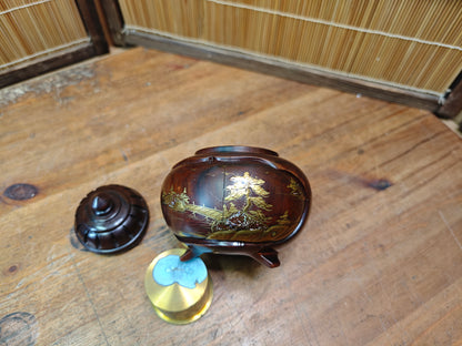 Meiji Era Japanese Wooden Koro Incense Burner Gold Maki-e Mother Pearl Inlay