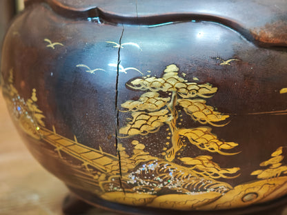 Meiji Era Japanese Wooden Koro Incense Burner Gold Maki-e Mother Pearl Inlay