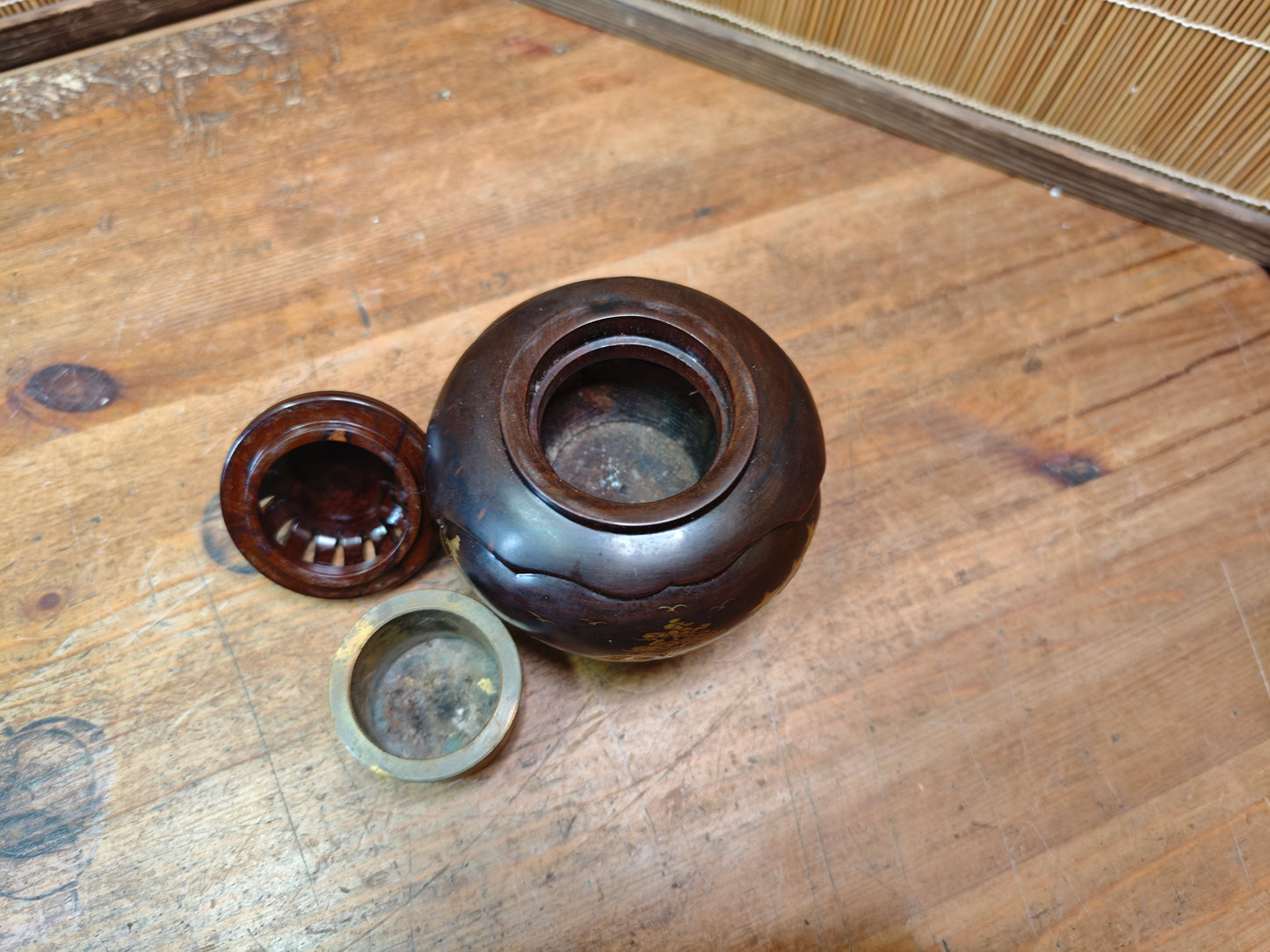 Meiji Era Japanese Wooden Koro Incense Burner Gold Maki-e Mother Pearl Inlay