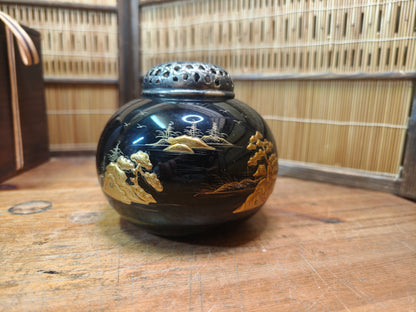 Japanese Wooden Koro Incense Burner Gold Maki-e Mother Pearl Inlay
