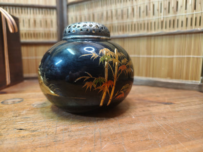 Japanese Wooden Koro Incense Burner Gold Maki-e Mother Pearl Inlay