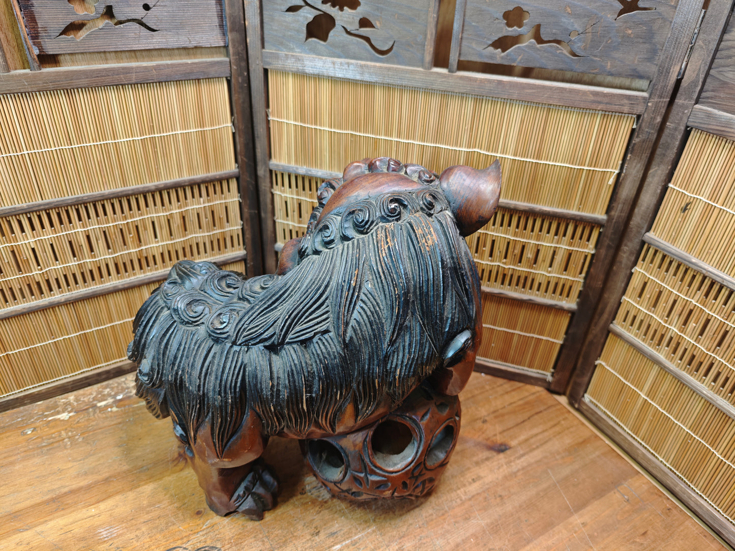 Okinawa Shisa Lion Wooden Sculpture Antique Hand Carved Guardian Statue Japan