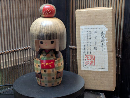 Japanese Kokeshi Doll Kasuri Musume w/Original Box Vintage Folk Art