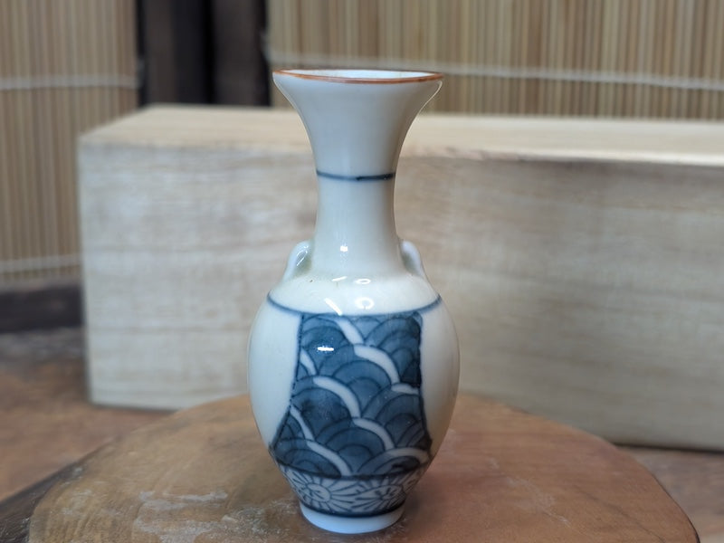 1800s Antique Japanese Satsuma Vase Meiji Era Mini Hokusai Wave Rare Art