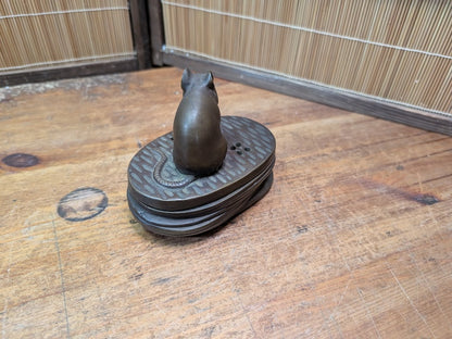 1900s Japanese Bronze Koro Incense Burner Koban Shape Mouse Auction JP