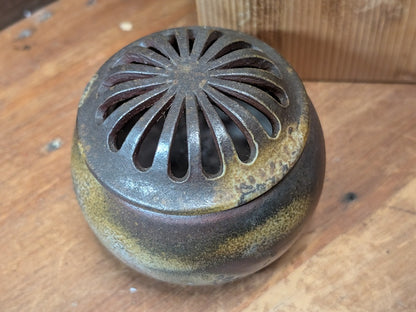 Japanese Bizen Ware Incense Burner Koro with Wooden Box Antique