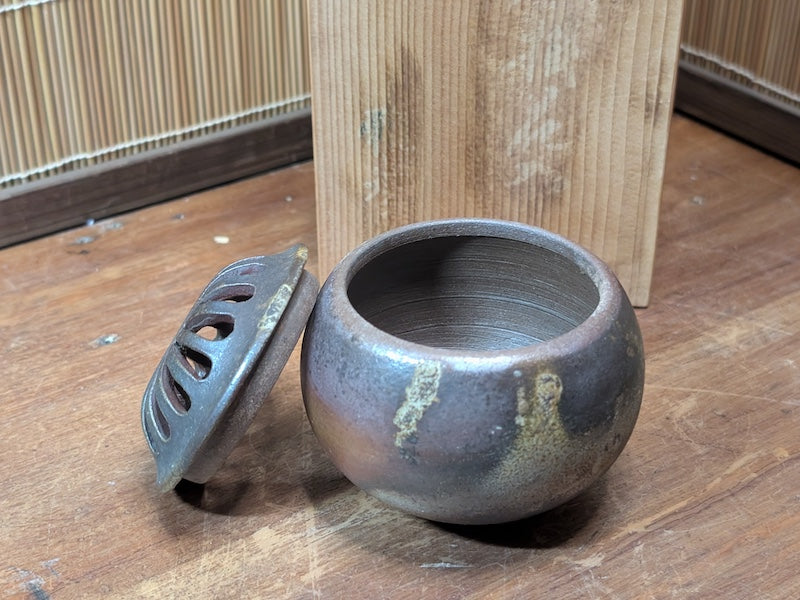 Japanese Bizen Ware Incense Burner Koro with Wooden Box Antique