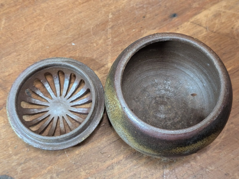 Japanese Bizen Ware Incense Burner Koro with Wooden Box Antique