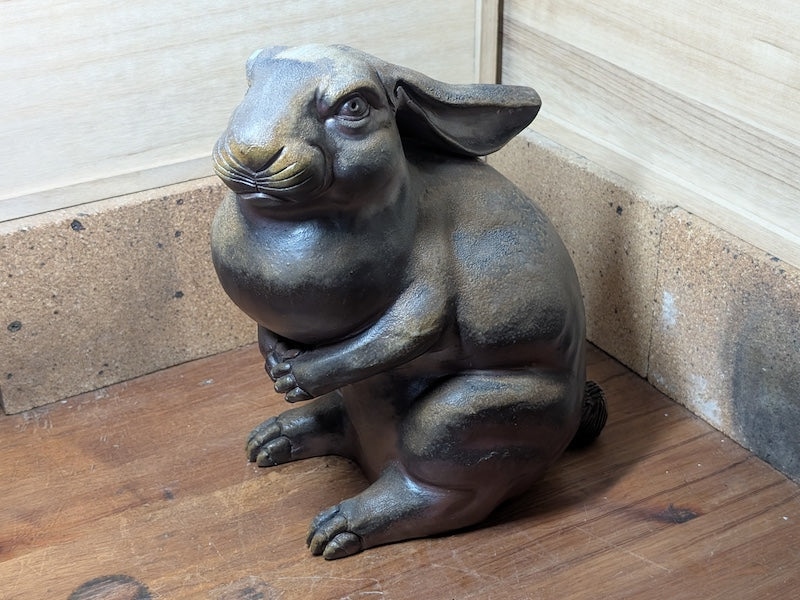 1940s Japanese Bizen Yaki Usagi Figurine – Handmade Vintage Rabbit Statue