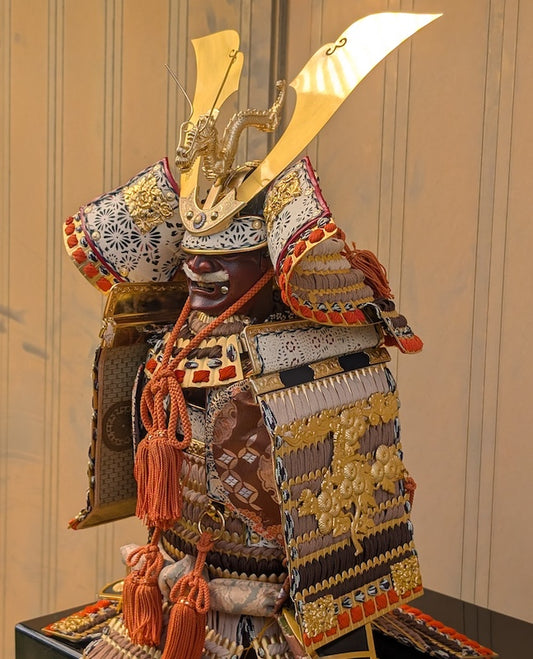 1949 Japanese Samurai Doll Yoroi 鎧 Armor 31.5" Tall  Signed, Kamon Box | Valued $7000