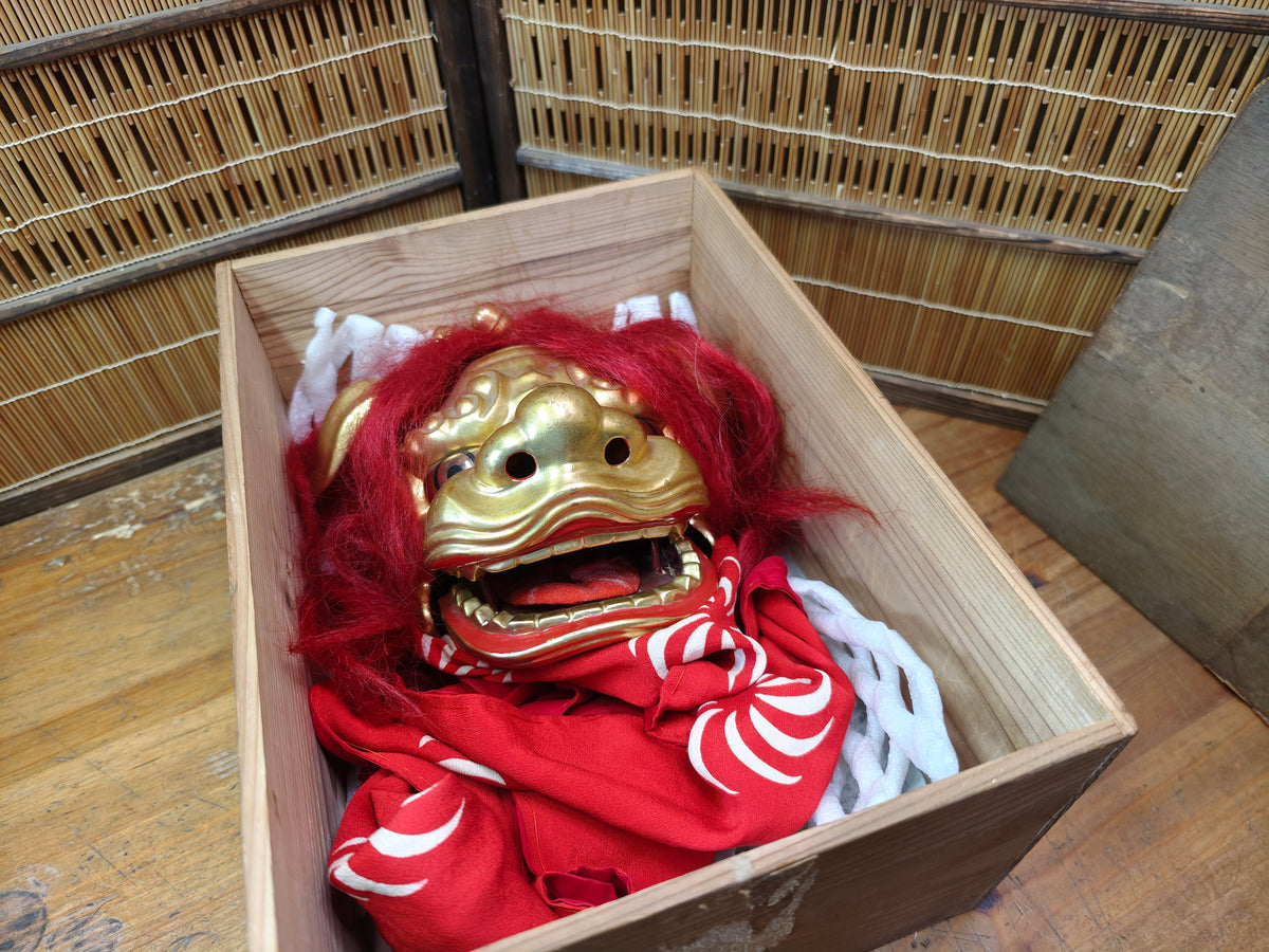 Rare Japanese Antique Shishi Mai Wooden Lion Mask w/Original Box