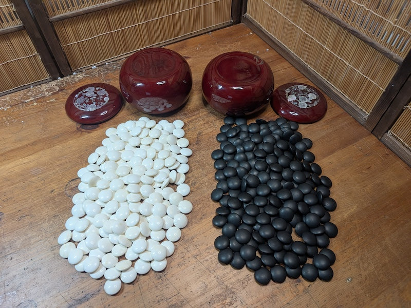 Japanese Go Game Set Shell Slate Stones Sakura Bowls Antique Japan