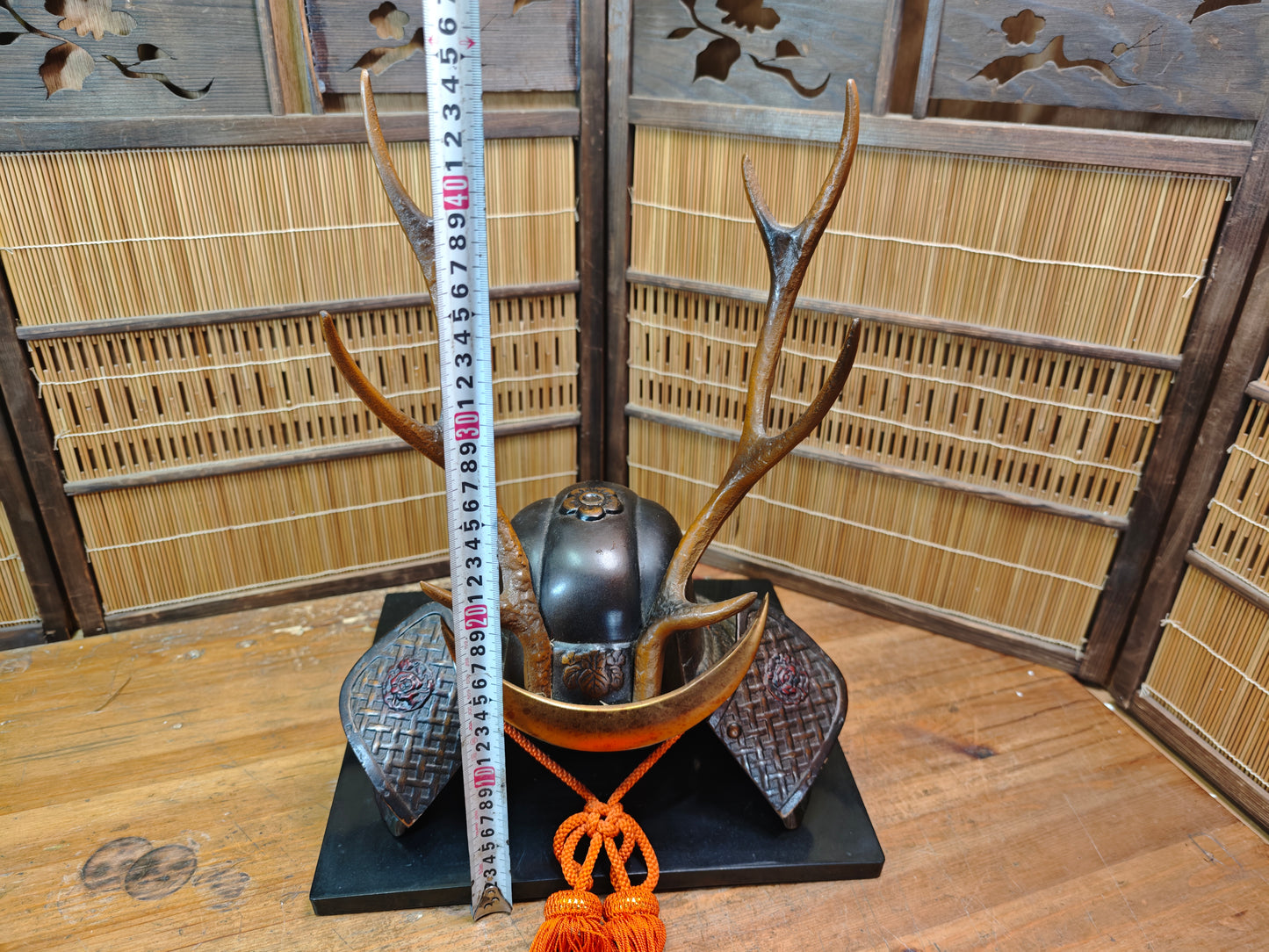 Rare 1950s Japanese Kabuto Katana Stand Cast Iron Signed Auction JP