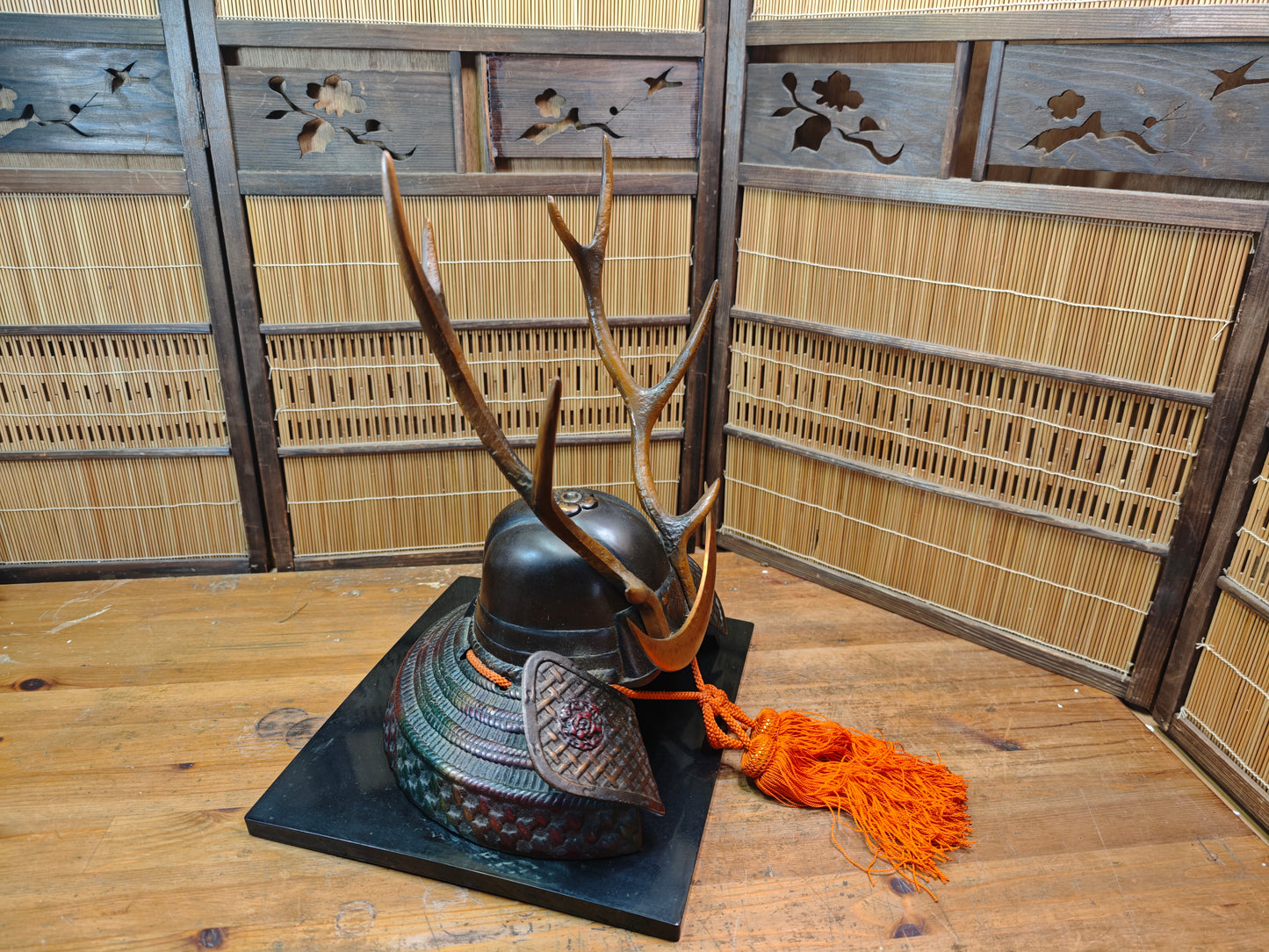 Rare 1950s Japanese Kabuto Katana Stand Cast Iron Signed Auction JP