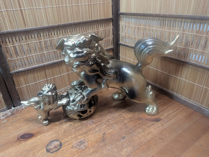 Rare 1950s Japanese Steel Komainu Shisa Guardian Lion Statue 5KG Shrine Art