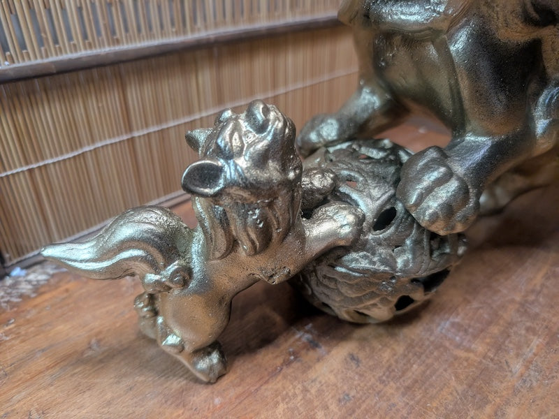 Rare 1950s Japanese Steel Komainu Shisa Guardian Lion Statue 5KG Shrine Art