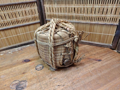 Rare Japanese pottery Sake Barrel Kazari Taru Tokyo Folk Art Decor