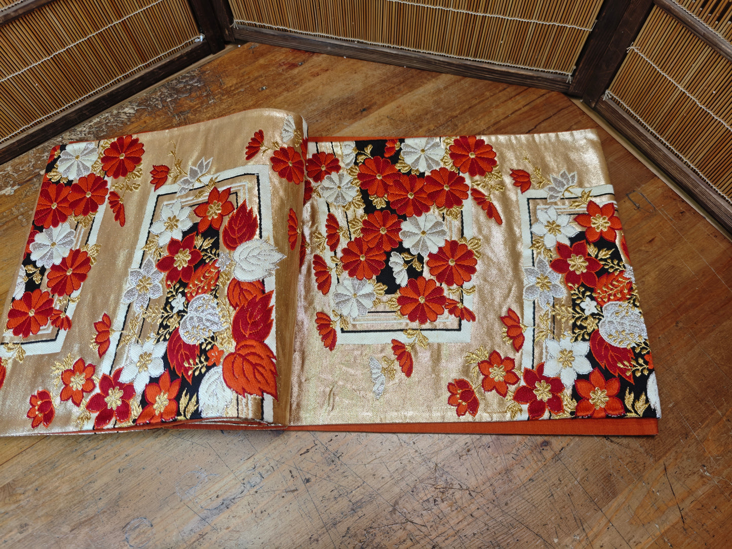 Rare 1951 Japanese Silk Kimono Obi Gold Thread Table Runner Antique Decor