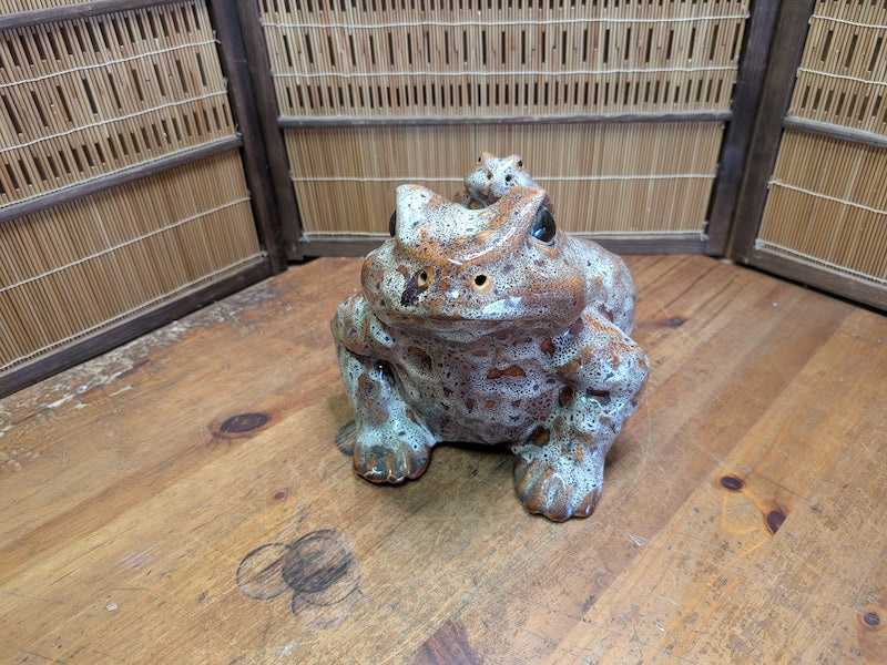 Rare Shigaraki Ware Frog Statue Handmade Japanese Ceramic Kaeru