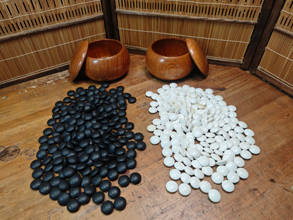 Rare Japanese Go Stones Set Hamaguri Shell 186 White 180 Black Wood Bowls