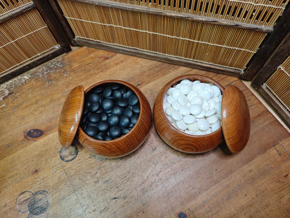 Rare Japanese Go Stones Set Hamaguri Shell 186 White 180 Black Wood Bowls