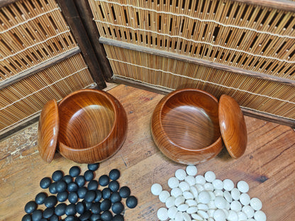 Rare Japanese Go Stones Set Hamaguri Shell 186 White 180 Black Wood Bowls