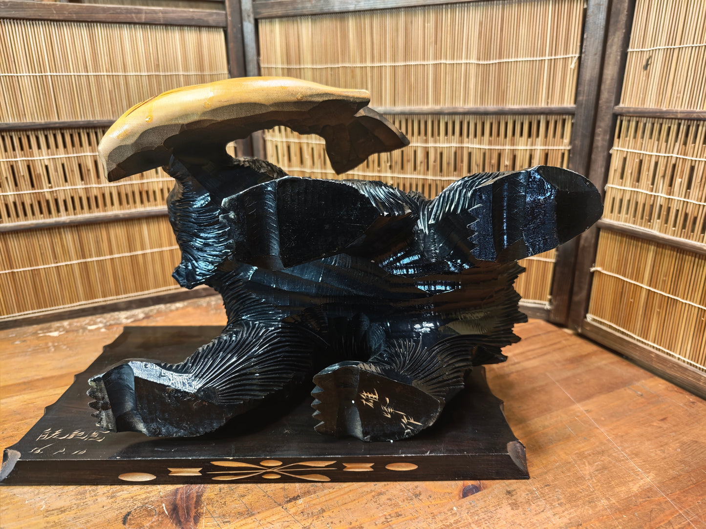 Rare Japanese Kibori Kuma Wooden Bear Showa 56 1981 Hokkaido Carving