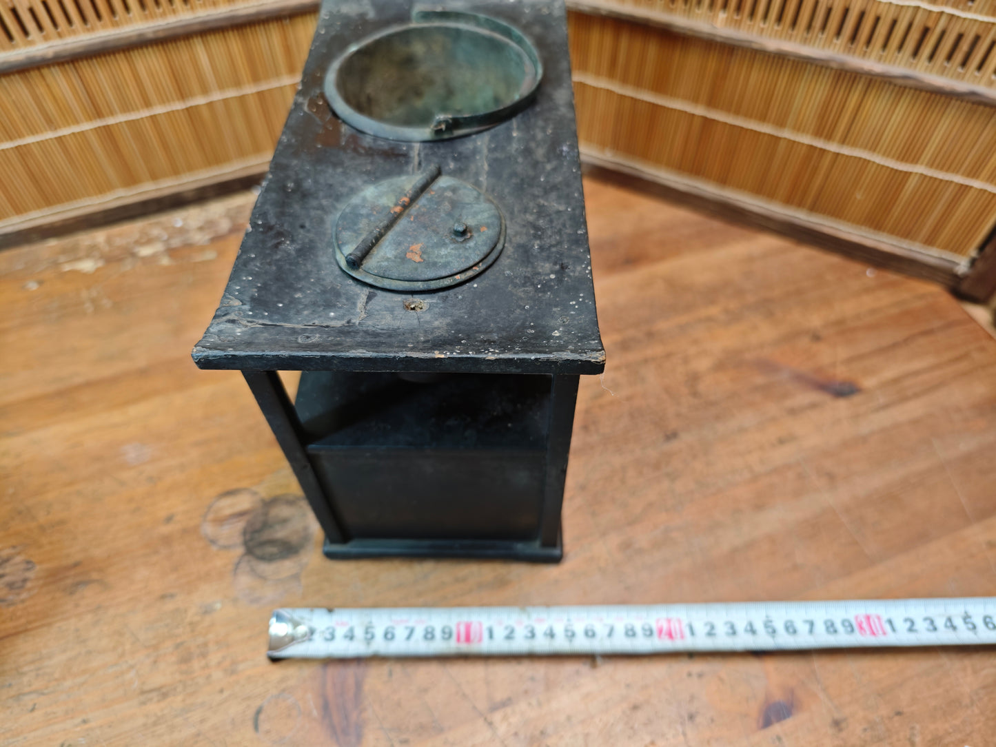 Rare Japanese Tabako-bon Tobacco Tray | Edo–Meiji Maki-e Lacquer