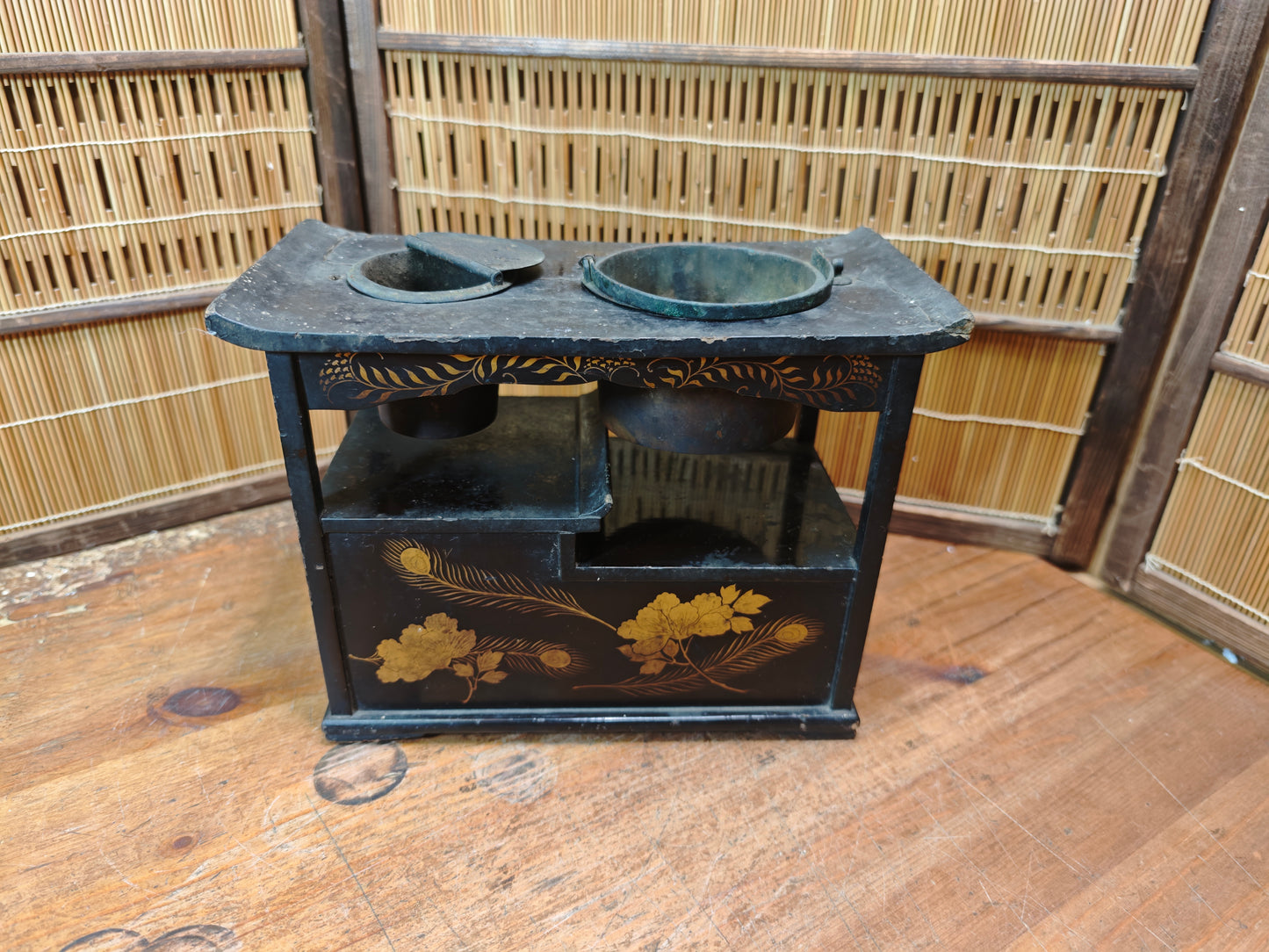 Rare Japanese Tabako-bon Tobacco Tray | Edo–Meiji Maki-e Lacquer
