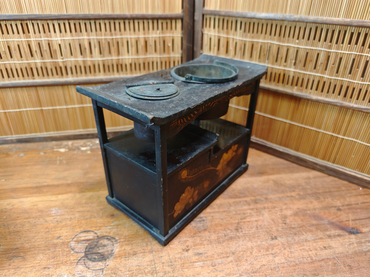 Rare Japanese Tabako-bon Tobacco Tray | Edo–Meiji Maki-e Lacquer