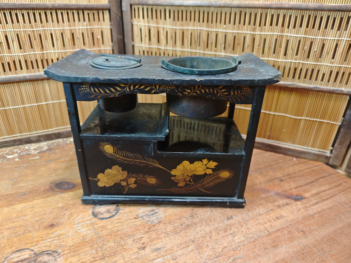 Rare Japanese Tabako-bon Tobacco Tray | Edo–Meiji Maki-e Lacquer