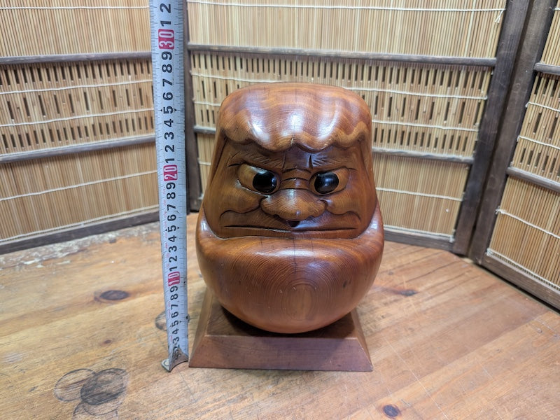 Traditional Japanese Showa 62 Solid Wood Daruma Hand-Carved 3kg Japan Auction