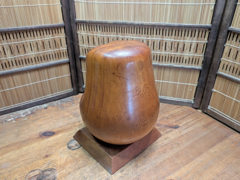 Traditional Japanese Showa 62 Solid Wood Daruma Hand-Carved 3kg Japan Auction