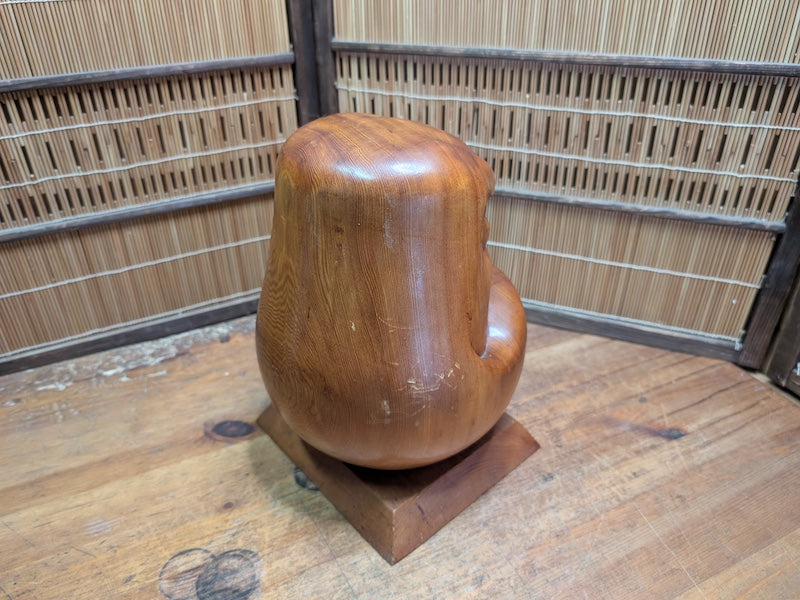 Traditional Japanese Showa 62 Solid Wood Daruma Hand-Carved 3kg Japan Auction