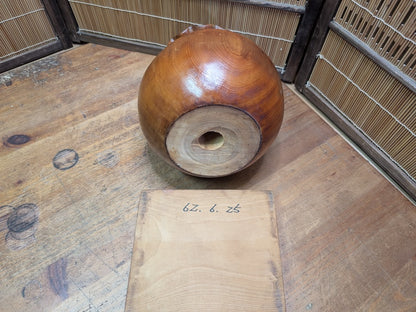 Traditional Japanese Showa 62 Solid Wood Daruma Hand-Carved 3kg Japan Auction