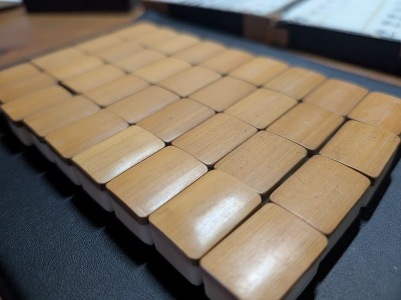 Vintage 1950s Japanese Mahjong Pai Game Set | Resin & Bamboo Tiles | Wooden Case