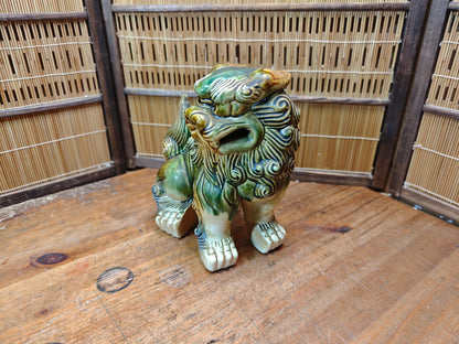 Vintage Female Okinawan Shisa Lion Guardian Statue Ceramic Auction JP