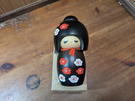 Vintage Japan Traditional Kokeshi Doll Girl in Kimono Original Box