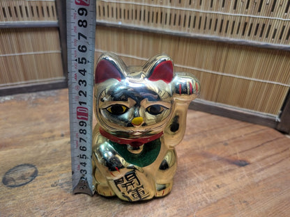 Vintage Japanese Gold Maneki Neko Ceramic Lucky Cat Figurine Auction JP