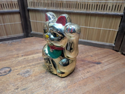 Vintage Japanese Gold Maneki Neko Ceramic Lucky Cat Figurine Auction JP