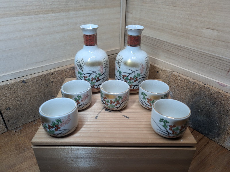 Vintage Japanese Kutani Ware Sake Set Handmade Ceramic Signed Wood Box
