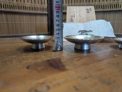 Authentic Osaka Naniwa Suzuki Tin Sake Cup Set Shōchikubai in Wood Box